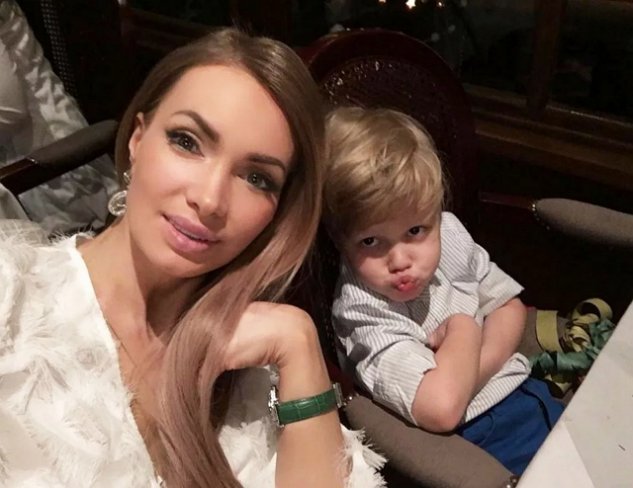 Сын Евгении Феофилактовой попал в больницу