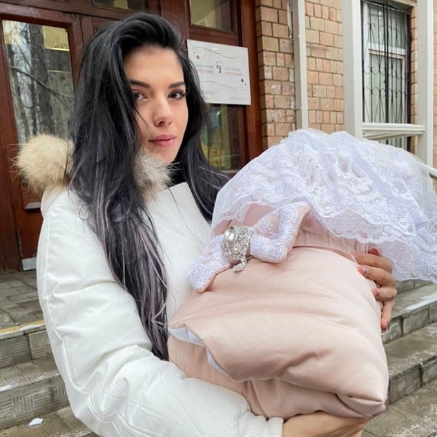 Ирина Пингвинова: По быту помогает семья Ирина Пингвинова: По быту помогает семья