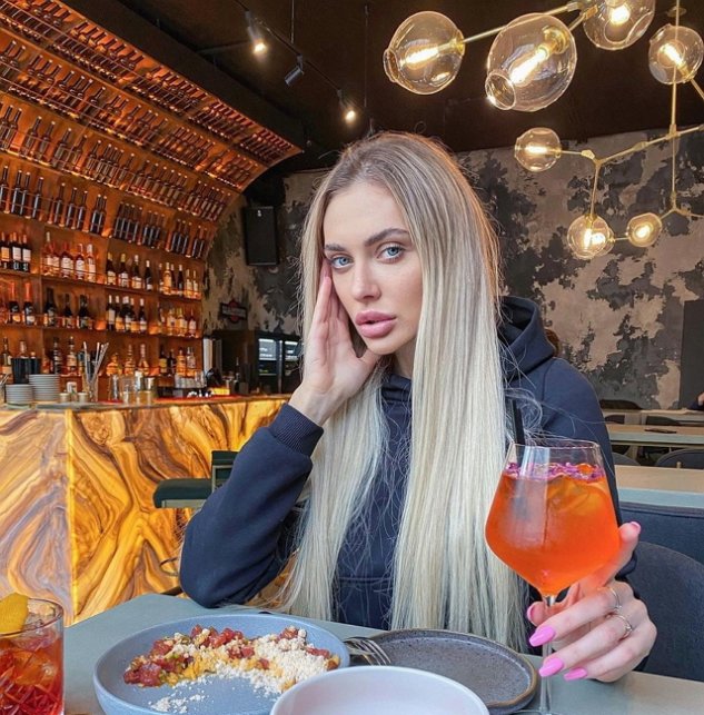 Юлия Жукова: Подумайте, с какими мыслями вы это делаете Юлия Жукова: Подумайте, с какими мыслями вы это делаете