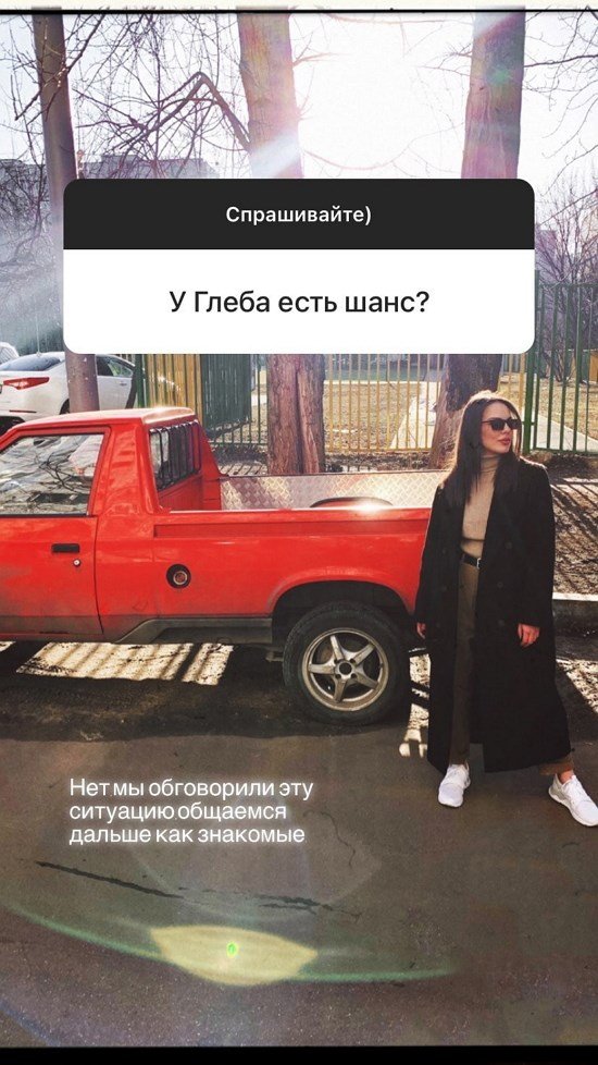  : ,   