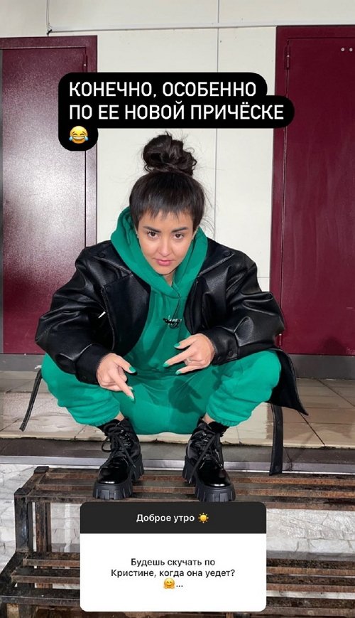  : ,   