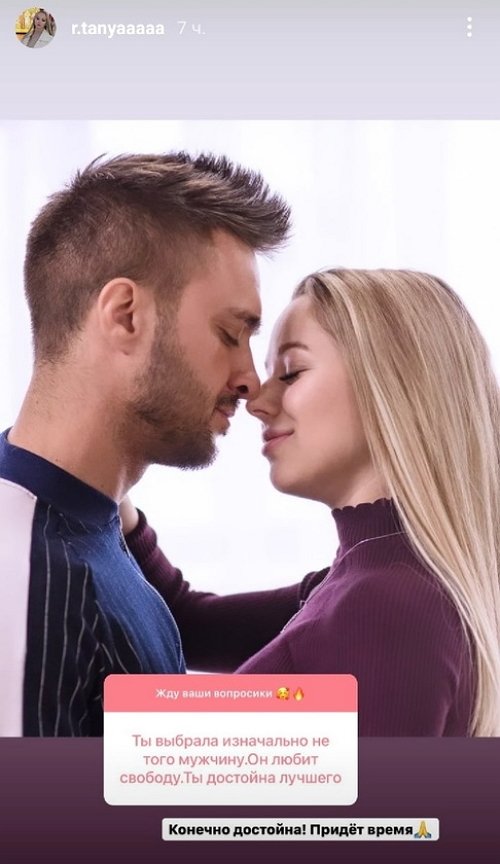  : ,   
