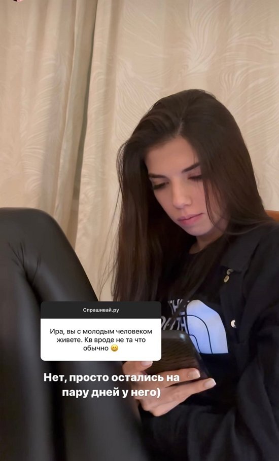  : ,   