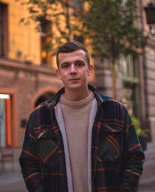 Артур Николайчук: Через неделю она купила себе квартиру