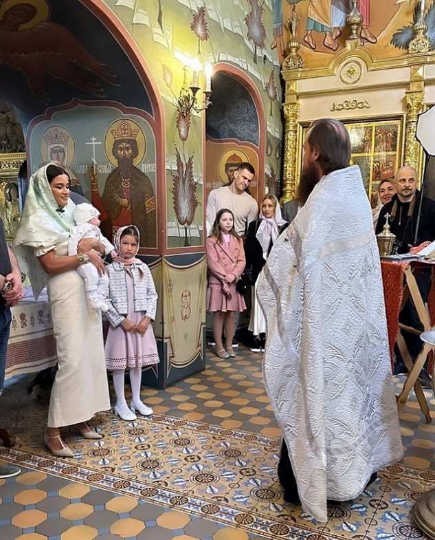 Ксения Бородина: Пусть вашу семью хранит Господь! Ксения Бородина: Пусть вашу семью хранит Господь!