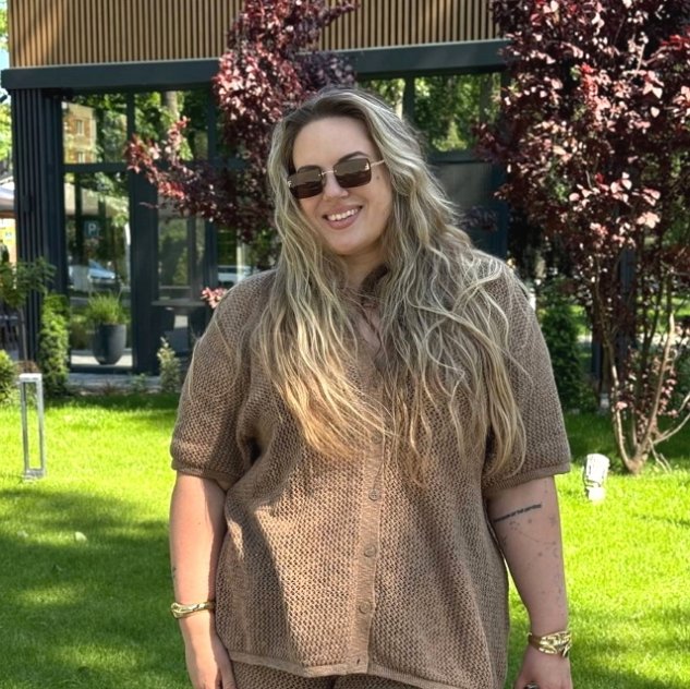 Елена Шлома решила задержаться на поляне Дома-2 Елена Шлома решила задержаться на поляне Дома-2