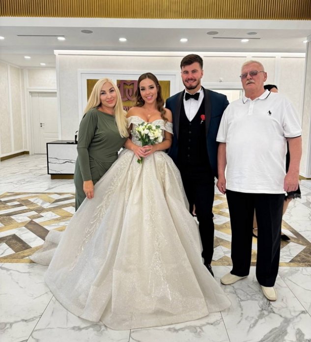 Мама Жени Дорожкиной считает, что Сергей Хорошев трутень Мама Жени Дорожкиной считает, что Сергей Хорошев трутень