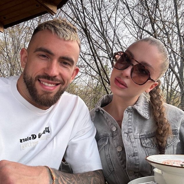 Квашникова периодически проверяет переписку Григорьева Квашникова периодически проверяет переписку Григорьева