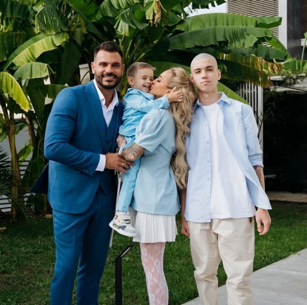 Виктория Цатурян: Я все эти годы прощала, понимала, принимала Виктория Цатурян: Я все эти годы прощала, понимала, принимала