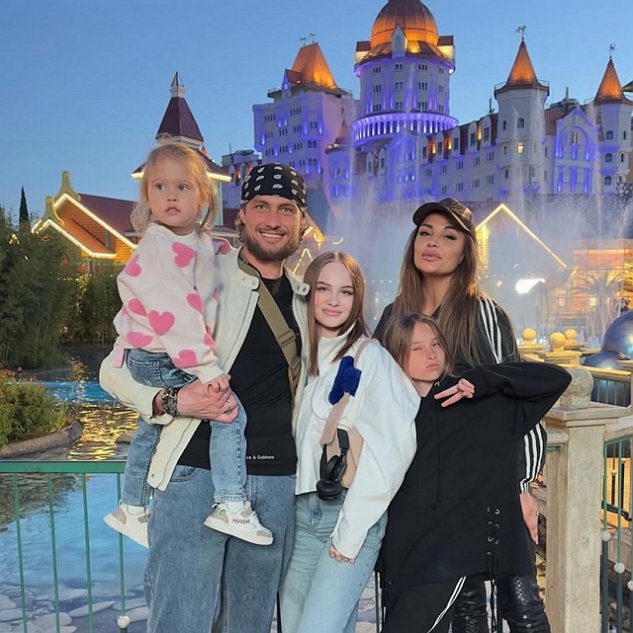 Ксения Задойнова: Пусть учится зарабатывать сама Ксения Задойнова: Пусть учится зарабатывать сама