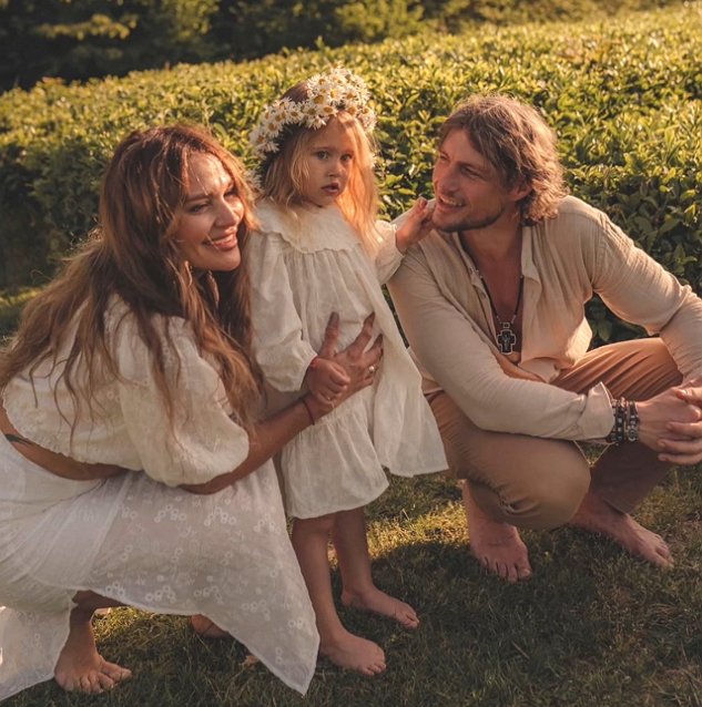 Ксения Задойнова: Пусть учится зарабатывать сама Ксения Задойнова: Пусть учится зарабатывать сама