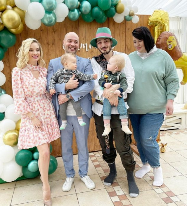 Ведущий Дома-2 Андрей Черкасов подставил Александру Черно Ведущий Дома-2 Андрей Черкасов подставил Александру Черно