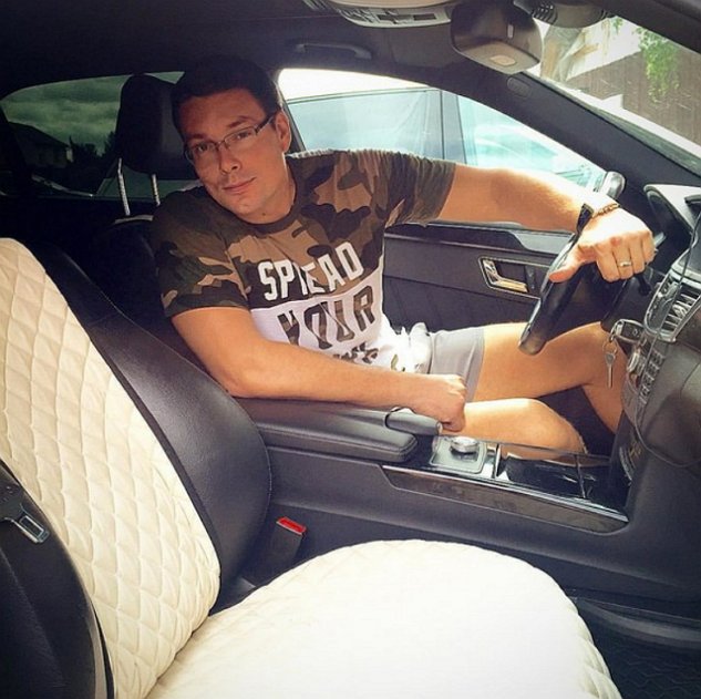 Андрей Чуев приехал на поляну ради свидания с Рахимовой Андрей Чуев приехал на поляну ради свидания с Рахимовой