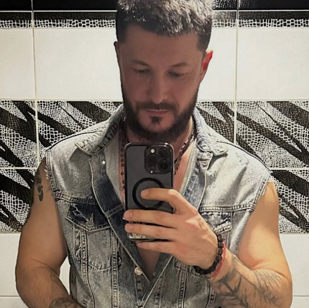 Шишкану и Сидоров проходят этап самопознания Шишкану и Сидоров проходят этап самопознания