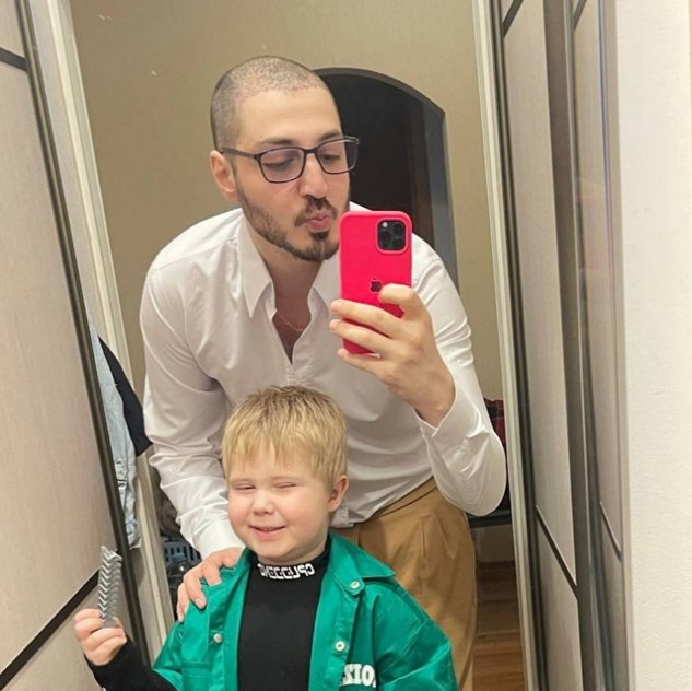 Сын супругов Оганесян опять попал в больницу Сын супругов Оганесян опять попал в больницу