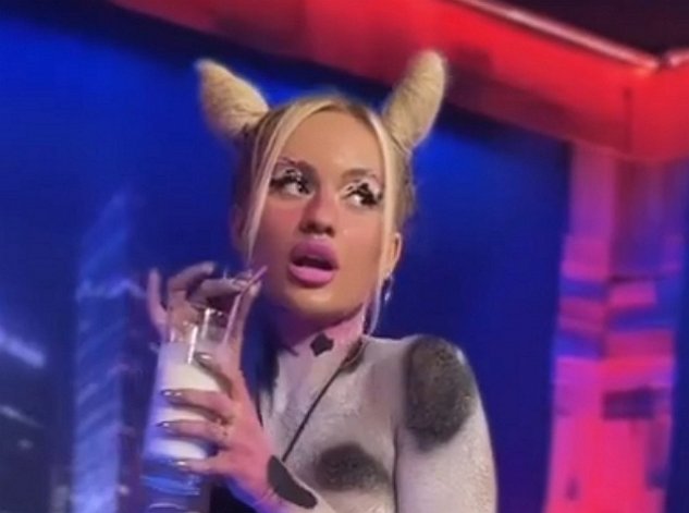 Пикантные фото новенькой Дарьи удивили фанатов Дома-2 Пикантные фото новенькой Дарьи удивили фанатов Дома-2