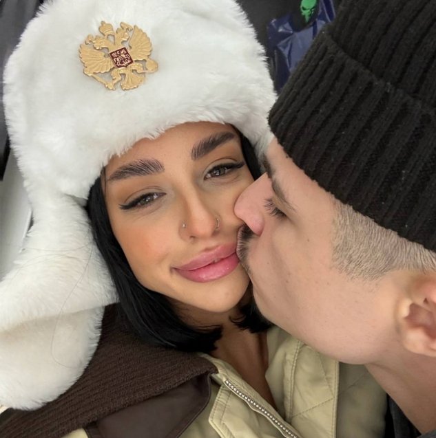 Никита Гуранда отбивается от хейтеров из-за откровенных фото Дарьи Никита Гуранда отбивается от хейтеров из-за откровенных фото Дарьи