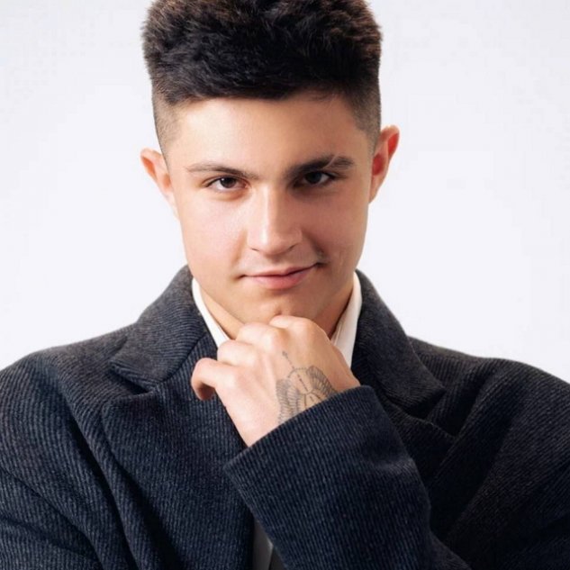 Элина Рахимова продолжает цеплять Безверхову и Гуранда Элина Рахимова продолжает цеплять Безверхову и Гуранда