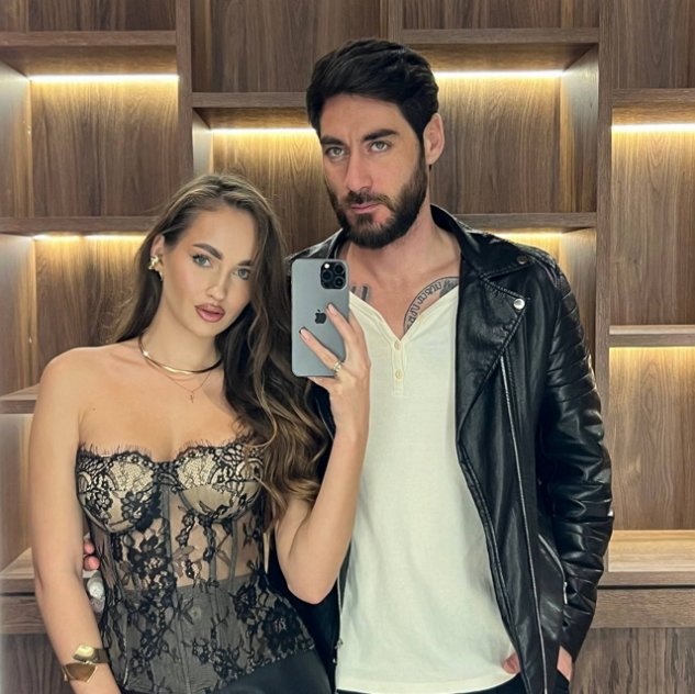 Виктория Салибекова клянётся сыном, что не изменяла мужу Виктория Салибекова клянётся сыном, что не изменяла мужу