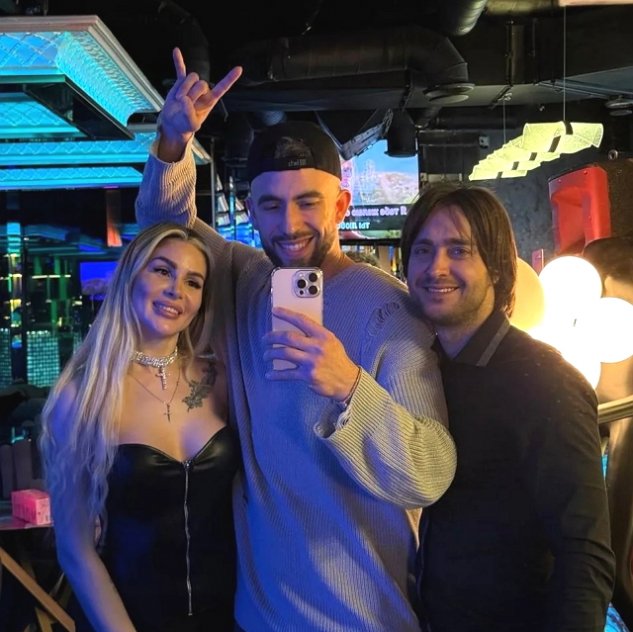 Настя Голд и Игорь Григорьев поздравили с днём рождения Алексея Безуса Настя Голд и Игорь Григорьев поздравили с днём рождения Алексея Безуса