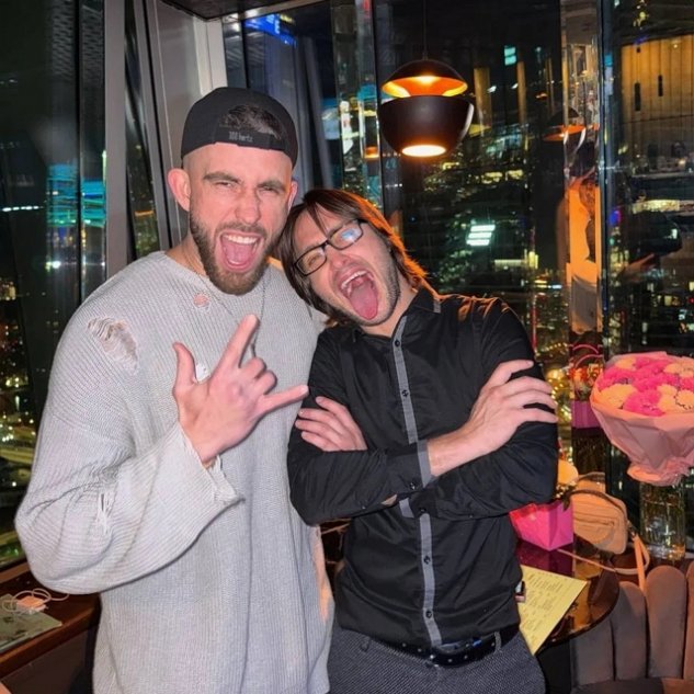 Настя Голд и Игорь Григорьев поздравили с днём рождения Алексея Безуса Настя Голд и Игорь Григорьев поздравили с днём рождения Алексея Безуса