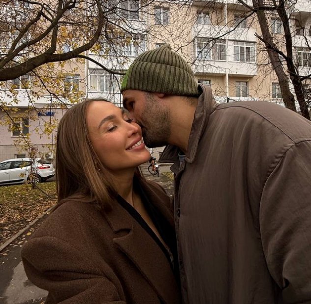 Елизавета Полыгалова: Мы в ЗАГСе, прикиньте? Елизавета Полыгалова: Мы в ЗАГСе, прикиньте?