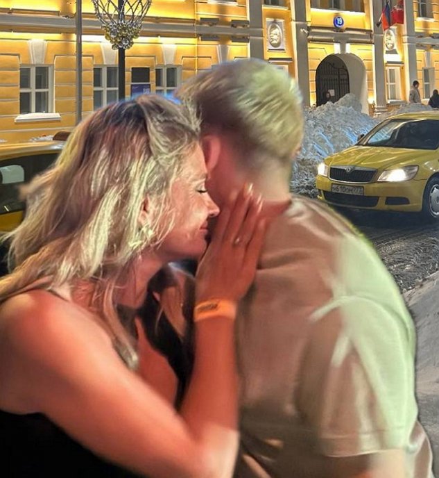 Артём Гавришов: Думаю съездить на Арбат Артём Гавришов: Думаю съездить на Арбат