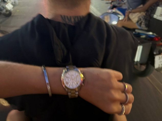 Элина Рахимова продолжает держаться за прошлое Элина Рахимова продолжает держаться за прошлое